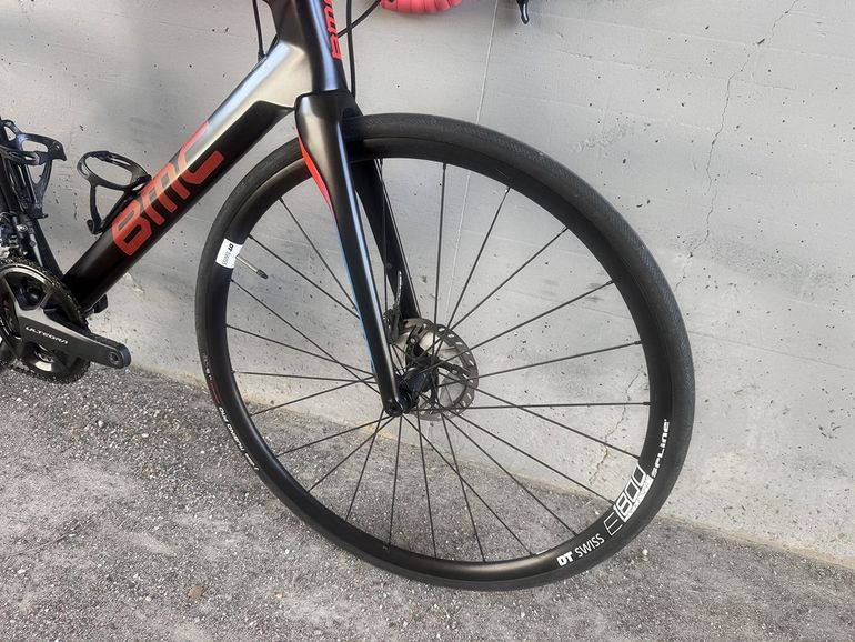 Used BMC Roadmachine 02 TWO 2018 2018 Road & Gravel — image 10 of 11
