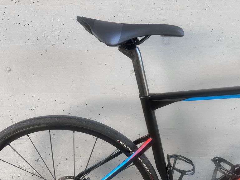 Used BMC Roadmachine 02 TWO 2018 2018 Road & Gravel — image 7 of 11