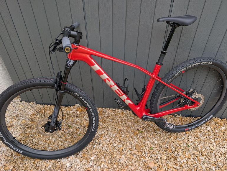 Used Trek Procaliber Shimano Deore XT 2026 Mountainbike, Red, 29 — image 2 of 6