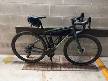 Used Giant Revolt Shimano GRX 2021 Road & Gravel
