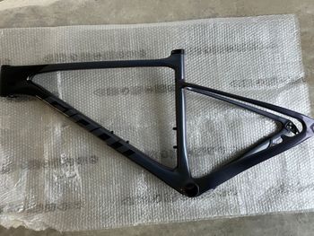 Used Giant XTC Advanced SL 29 Frameset 2025 Frameset 2025 Mountainbike, Purple, 29 — image 2 of 12