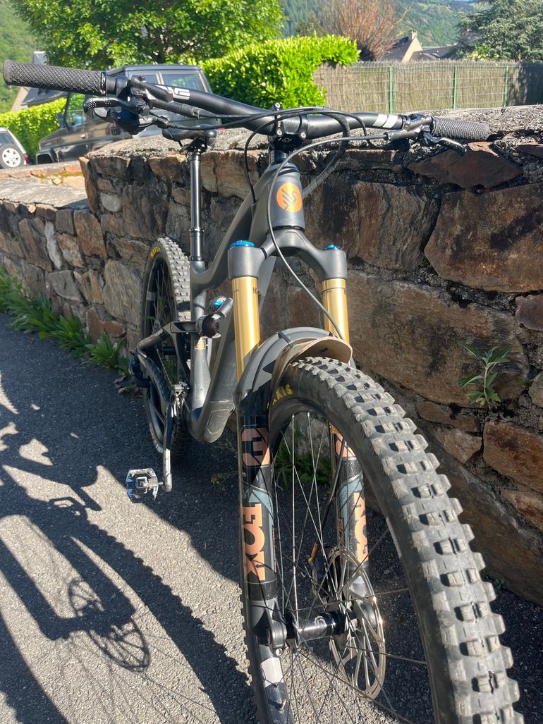 Used Ibis Ripmo V2S GX Transmission 2023 2023 Mountainbike, Black, 29 — image 2 of 8