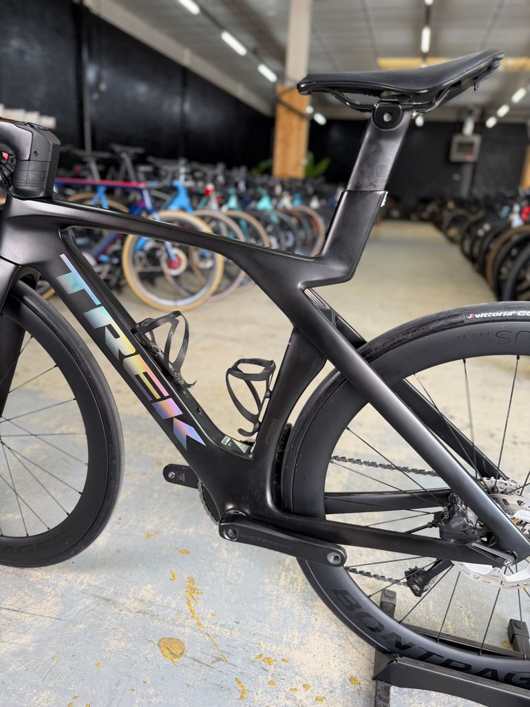 Used Trek Madone SLR 7 Gen 7 2024 2024 Road & Gravel, Black — image 21 of 24