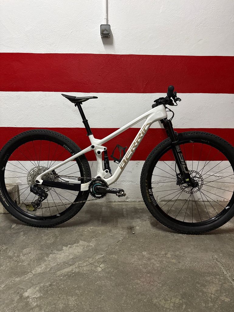Used Berria Berria Custom SRAM GX Eagle AXS 2021 Mountainbike, White — image 1 of 6