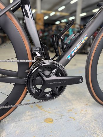 Used Trek Madone SLR 7 Gen 8 2025 2025 Road & Gravel — image 9 of 24