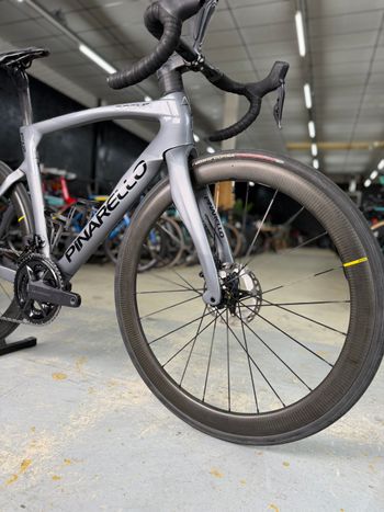 Used Pinarello Dogma F12 Di2 Carbon 2023 Road & Gravel, Light Gray — image 3 of 24