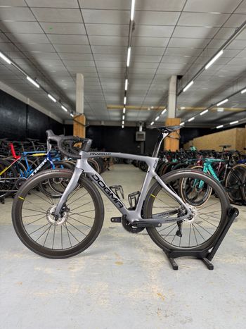 Used Pinarello Dogma F12 Di2 Carbon 2023 Road & Gravel, Light Gray — image 23 of 24