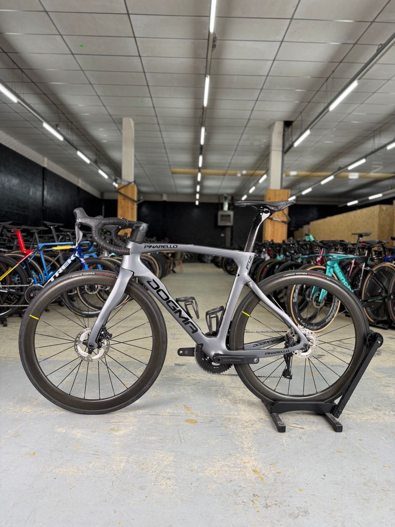 Used Pinarello Dogma F12 Di2 Carbon 2023 Road & Gravel, Light Gray — image 23 of 24