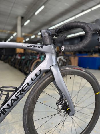 Used Pinarello Dogma F12 Di2 Carbon 2023 Road & Gravel, Light Gray — image 7 of 24