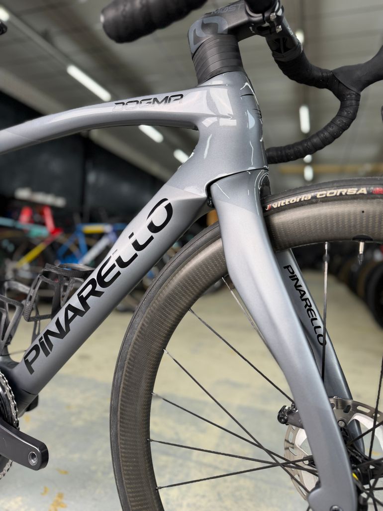 Used Pinarello Dogma F12 Di2 Carbon 2023 Road & Gravel, Light Gray — image 5 of 24