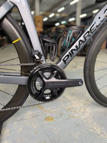 Used Pinarello Dogma F12 Di2 Carbon 2023 Road & Gravel, Light Gray — image 12 of 24