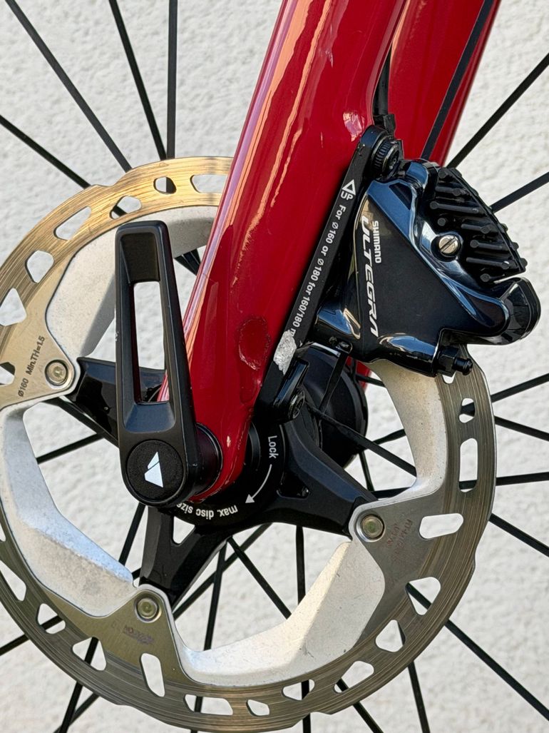 Used Canyon Ultimate CF SL 8 Disc 2022 2022 Road & Gravel, Red — image 4 of 10