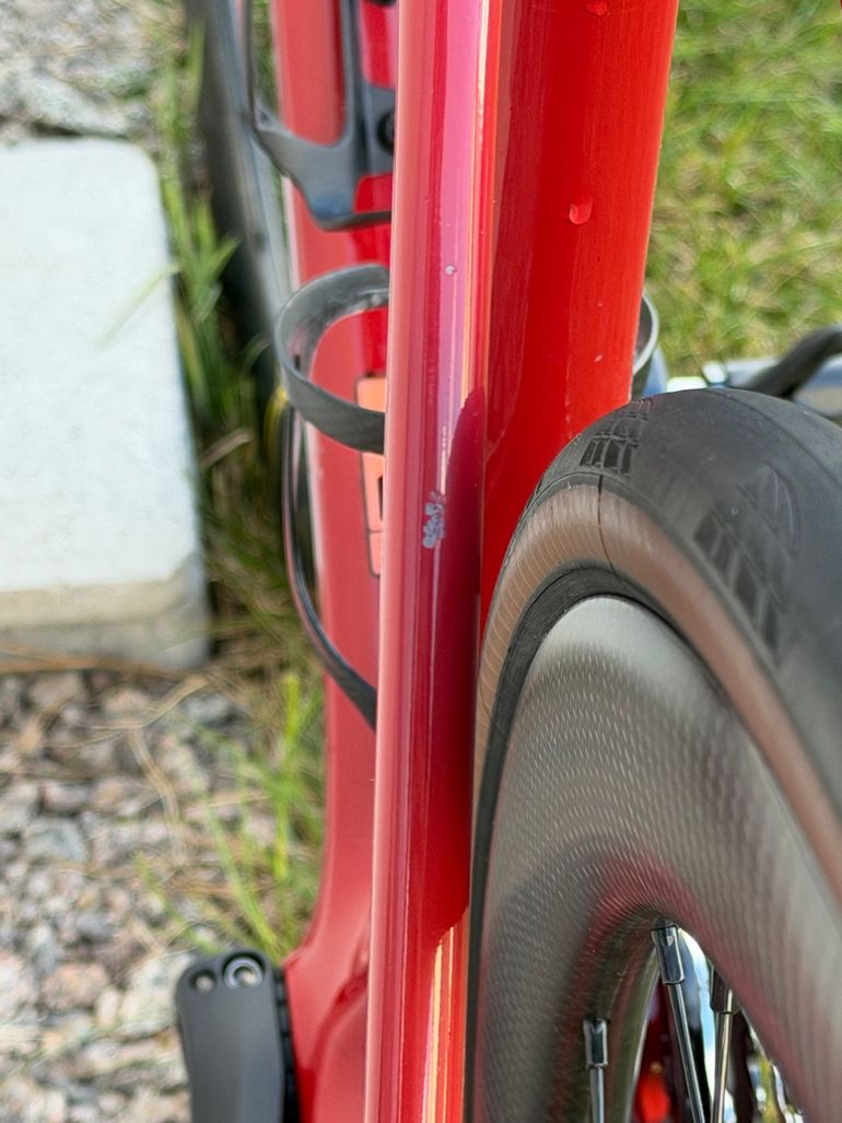 Used Canyon Ultimate CF SL 8 Disc 2022 2022 Road & Gravel, Red — image 9 of 10