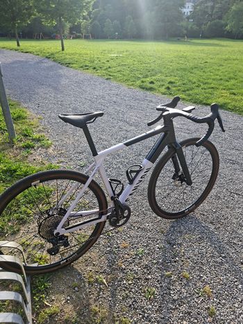 Used Canyon Grail CF SL 8 2025 2025 Road & Gravel — image 2 of 12