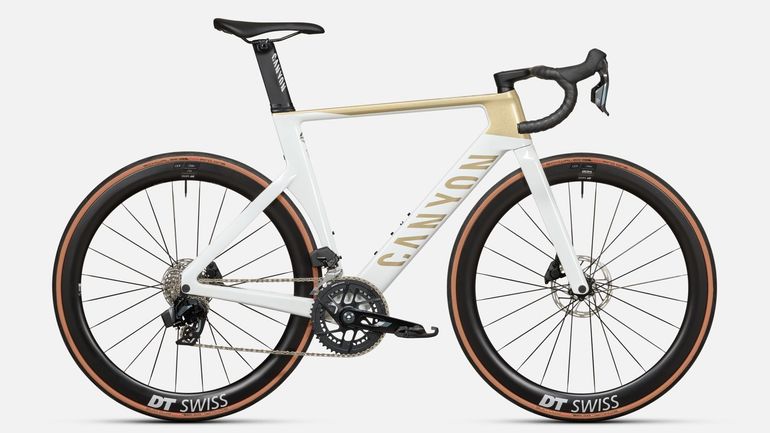 Used Canyon Aeroad CF SLX 7 AXS NSW 2026 2026 Road & Gravel, White — image 1 of 5