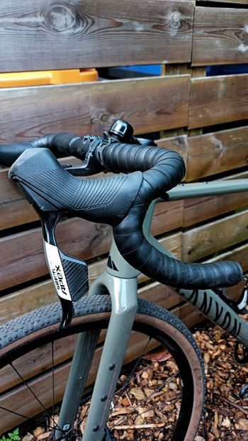 Used Canyon Grizl CF SL 6 AXS 2024 2024 Road & Gravel, Green — image 9 of 14