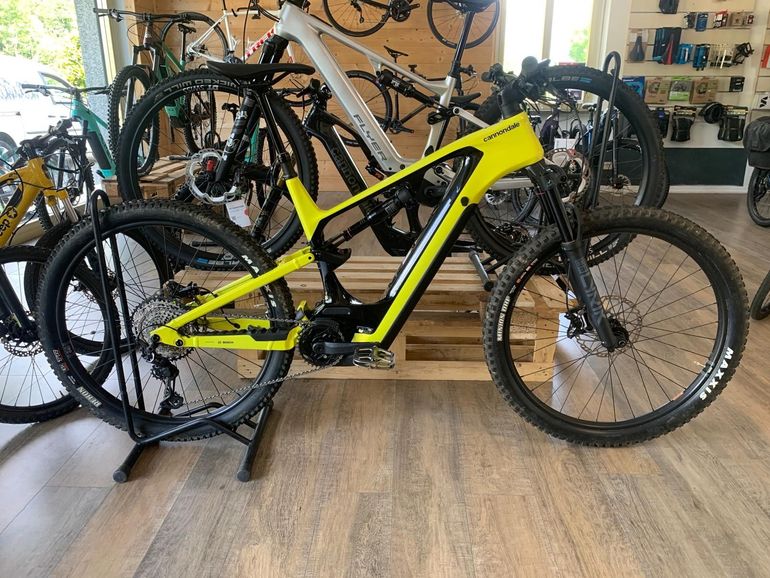 Used Cannondale Moterra Neo Carbon 2 2025 2025 Mountainbike — image 1 of 4