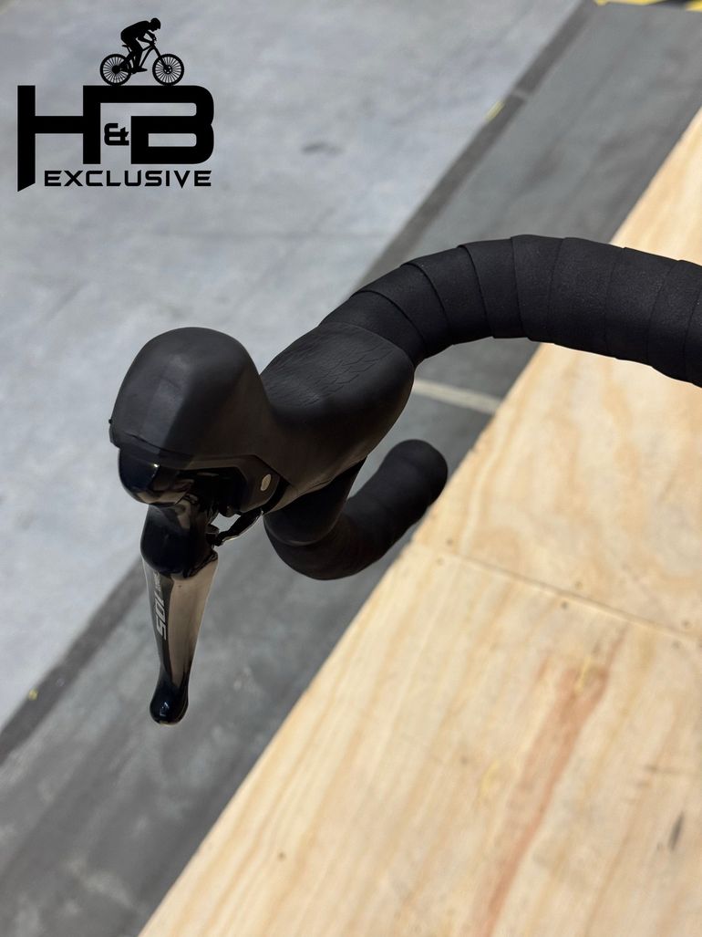 Used Bergamont Grandurance RD 7 SHIMANO 105 2022 Road & Gravel, Schwarz — image 6 of 13