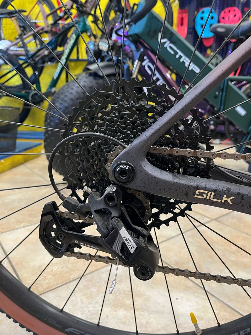 Used Megamo SILK 10 2025 2025 Road & Gravel, Orange — image 3 of 8