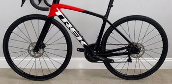 Used Trek Émonda SL 5 Disc 2022 2022 Road & Gravel, Black — image 7 of 16