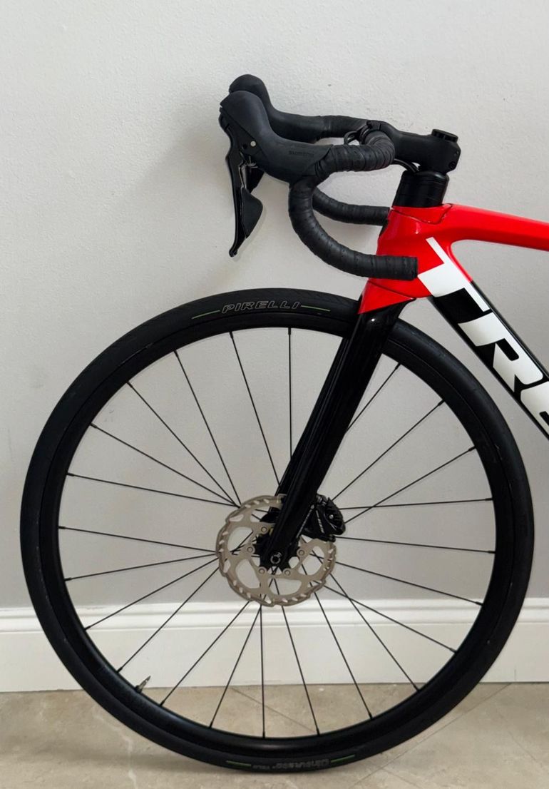 Used Trek Émonda SL 5 Disc 2022 2022 Road & Gravel, Black — image 8 of 16