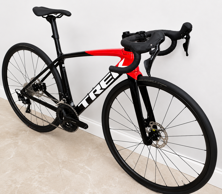 Used Trek Émonda SL 5 Disc 2022 2022 Road & Gravel, Black — image 3 of 16