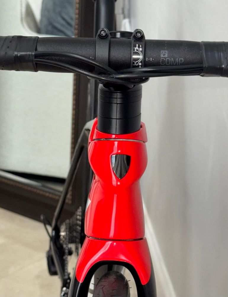 Used Trek Émonda SL 5 Disc 2022 2022 Road & Gravel, Black — image 12 of 16