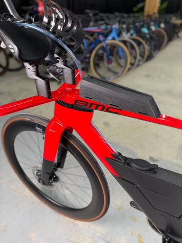 Used BMC Speedmachine 01 TWO 2024 2024 Road & Gravel, Red — image 26 of 29