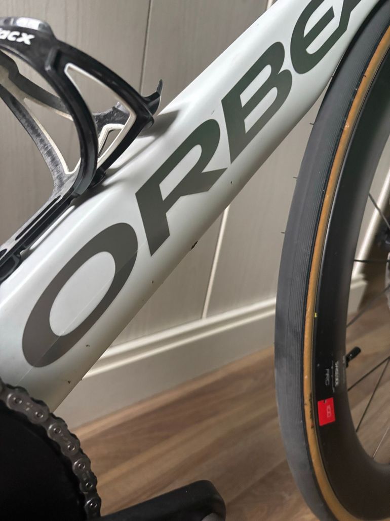 Used Orbea ORDU M20iLTD 2025 2025 Road & Gravel, White — image 9 of 12
