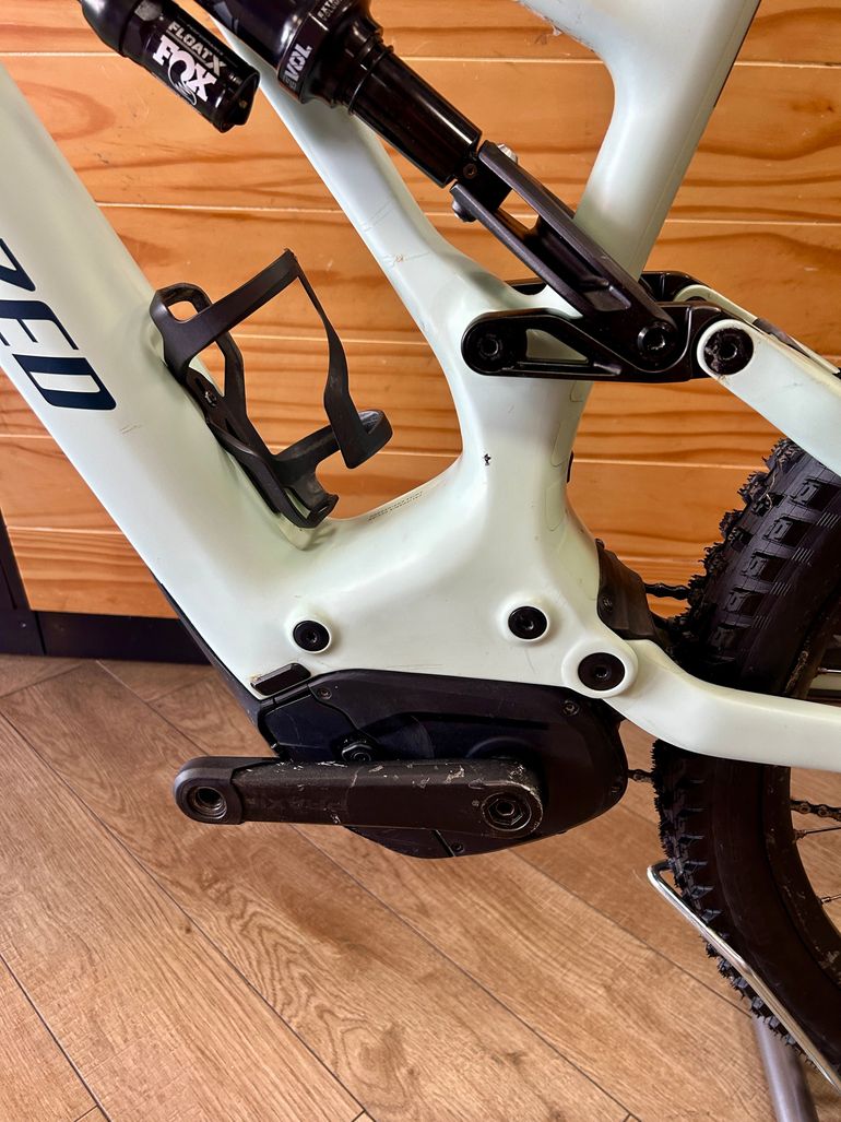Used Specialized Turbo Levo 3 Comp Carbon 2023 2023 Mountainbike, Green, 29, 27.5 — image 9 of 10