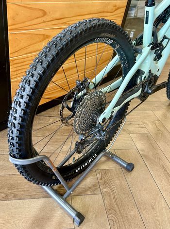 Used Specialized Turbo Levo 3 Comp Carbon 2023 2023 Mountainbike, Green, 29, 27.5 — image 5 of 10