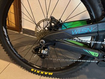 Used Devinci Devinci WLSN 2018 Mountainbike, Black — image 16 of 38