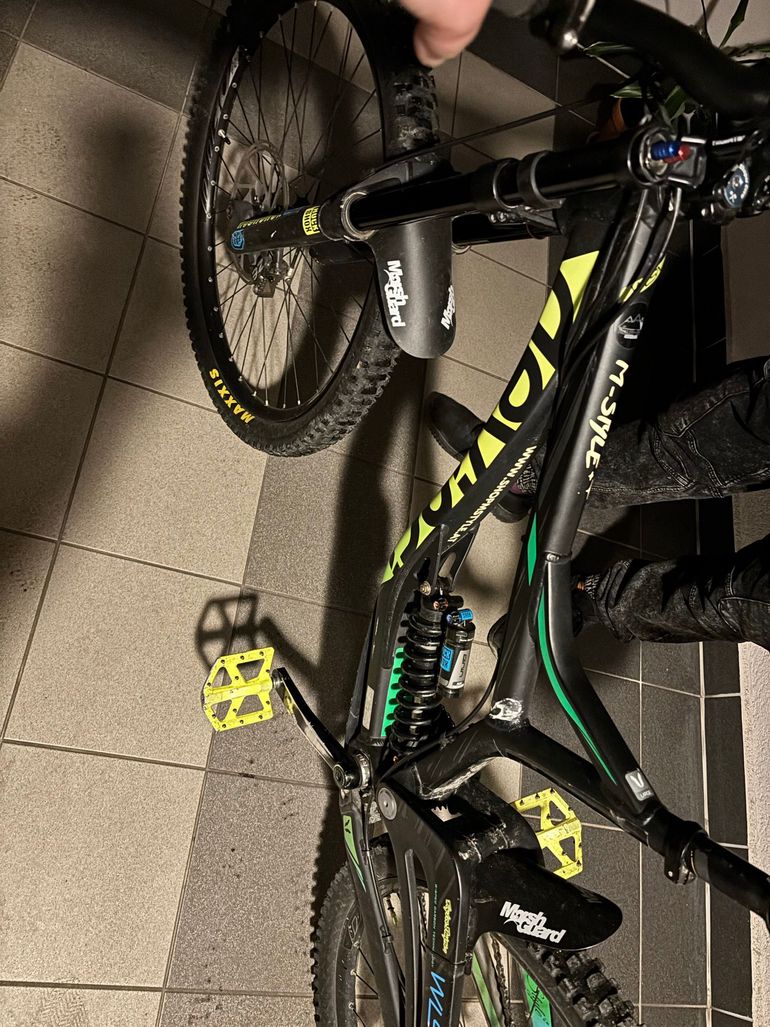 Used Devinci Devinci WLSN 2018 Mountainbike, Black — image 23 of 38