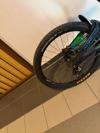 Used Devinci Devinci WLSN 2018 Mountainbike, Black — image 4 of 38
