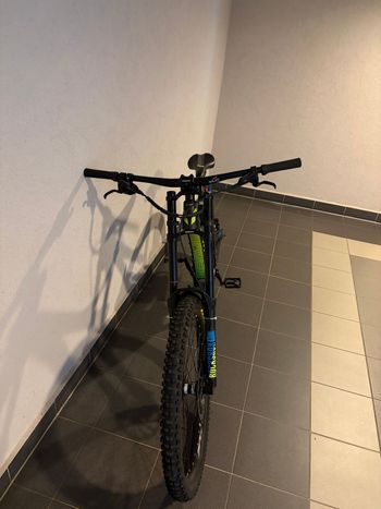 Used Devinci Devinci WLSN 2018 Mountainbike, Black — image 10 of 38