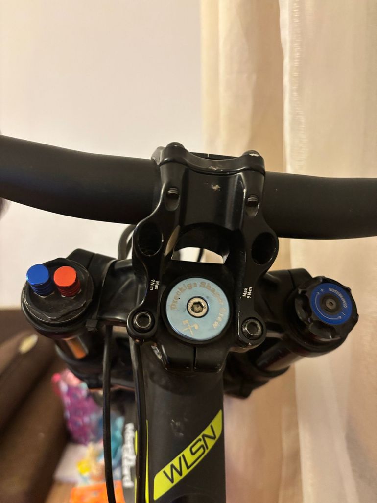 Used Devinci Devinci WLSN 2018 Mountainbike, Black — image 24 of 38