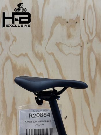 Used CUBE NUROAD Pro FE Shimano GRX 2022 Road & Gravel, Light Gray — image 9 of 13