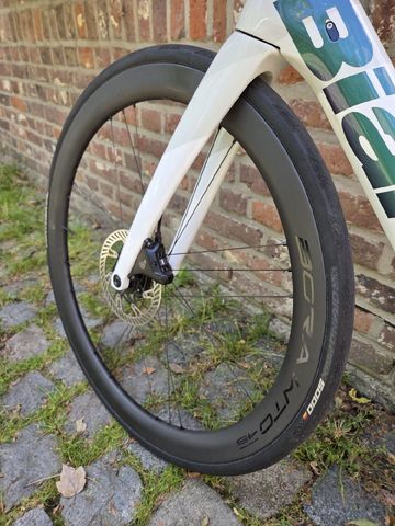 Bianchi Oltre Campagnolo Super Record EPS 2025 Road & Gravel usato, Bianco — immagine 14 di 19