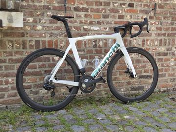 Bianchi Oltre Campagnolo Super Record EPS 2025 Road & Gravel usato, Bianco — immagine 3 di 19