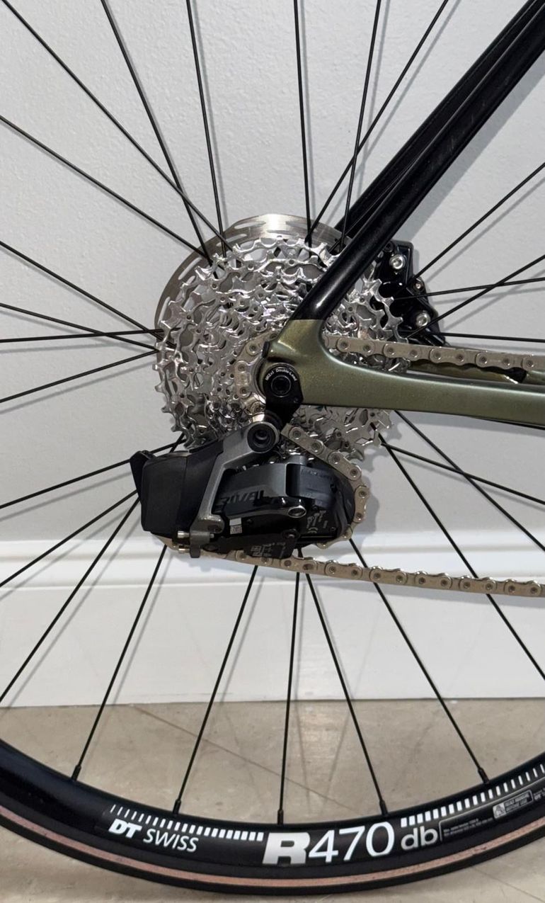 Used Cannondale SuperSix EVO Carbon Disc Rival AXS 2023 2023 Road & Gravel, Green — image 10 of 25