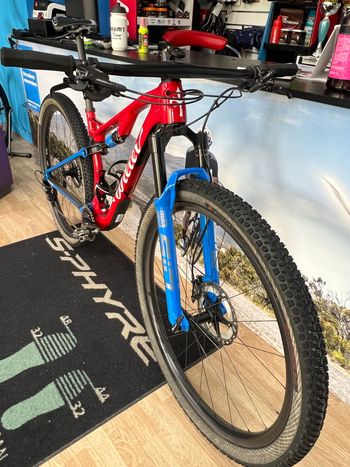 Used Wilier Urta Shimano Deore XT 2025 Mountainbike, Red — image 6 of 8