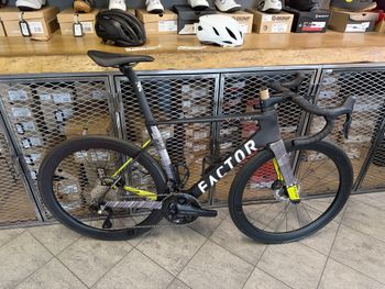 Used Factor OSTRO VAM - Shimano Ultegra 2026 2026 Road & Gravel, White — image 9 of 12