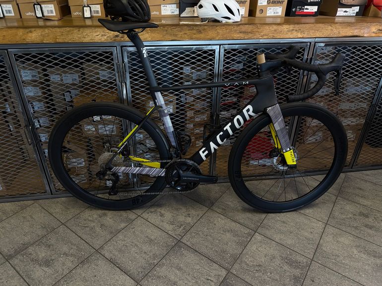 Used Factor OSTRO VAM - Shimano Ultegra 2026 2026 Road & Gravel, White — image 1 of 12