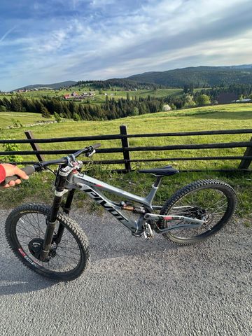 Pivot Phoenix SRAM GX 2023 Mountainbike d'occasion — image 7 sur 8
