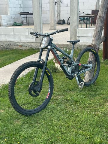 Pivot Phoenix SRAM GX 2023 Mountainbike d'occasion — image 3 sur 8