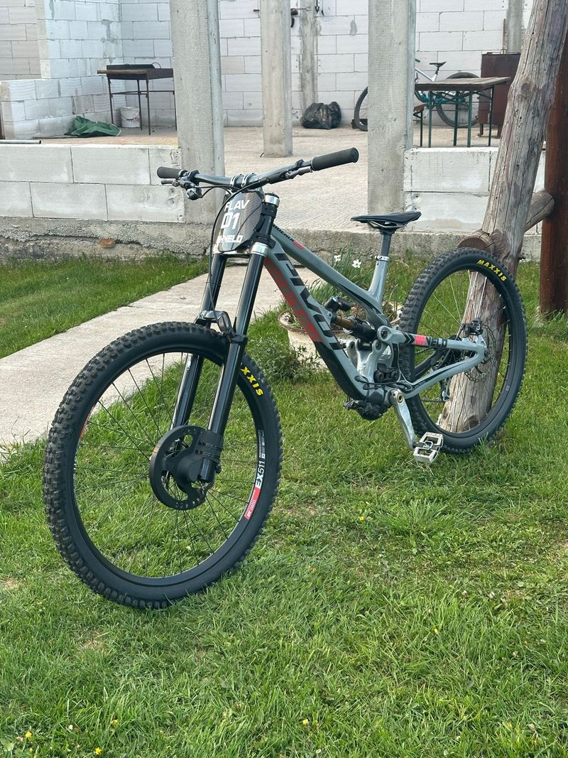 Pivot Phoenix SRAM GX 2023 Mountainbike d'occasion — image 3 sur 8