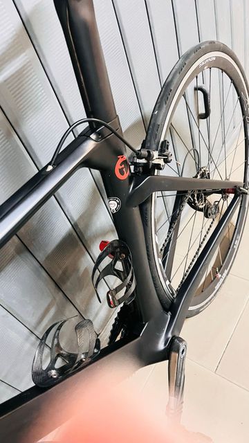 Used Hersh Custom SRAM Red eTap AXS 2019 Road & Gravel, Black — image 4 of 4