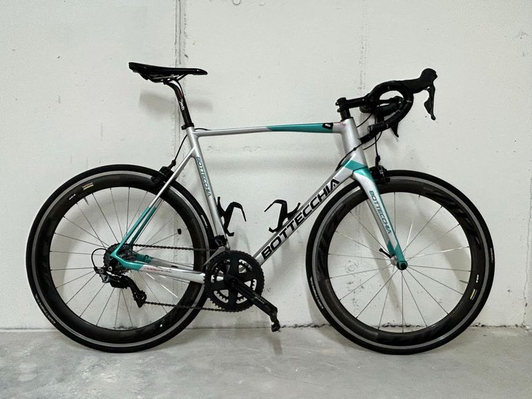 Used Bottecchia 8Avio Evo Shimano Ultegra 2021 Road & Gravel — image 1 of 5