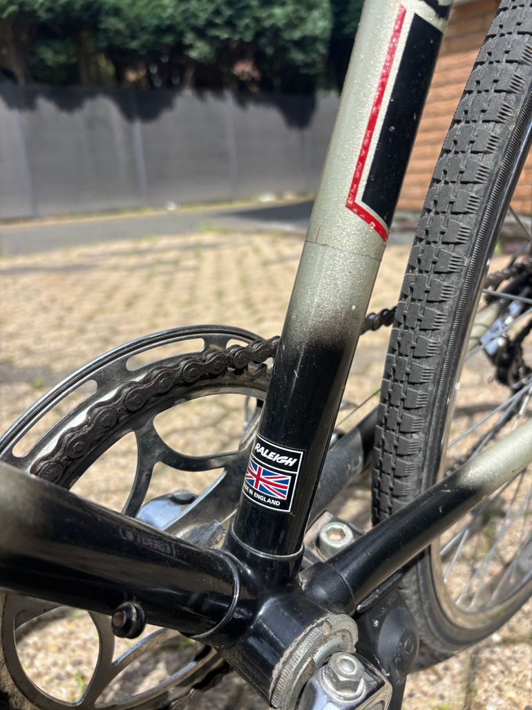 Used Raleigh Raleigh Winner Vintage 80’s Road Bike 10 Speed 1983 Road & Gravel, Light Gray — image 2 of 4