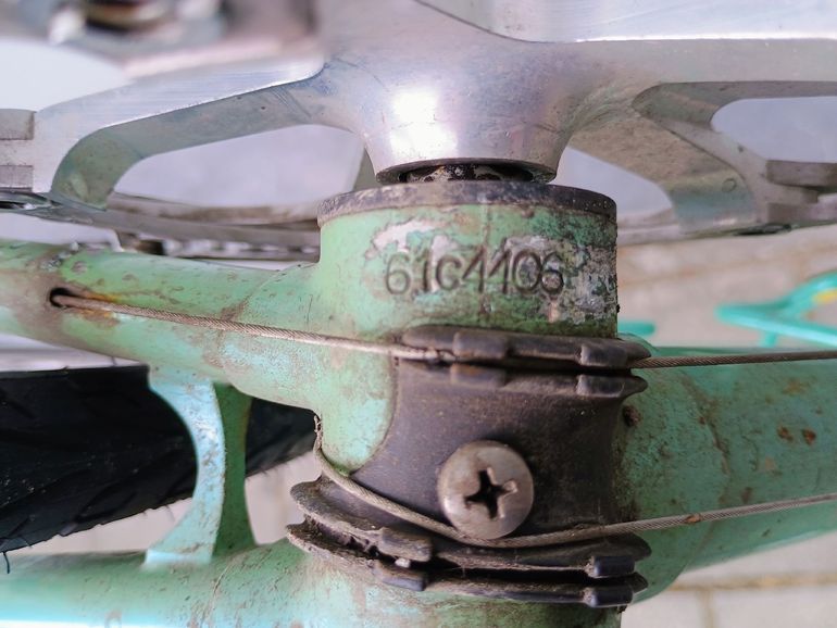 Used Bianchi Bianchi Custom Shimano Dura Ace 1995 Road & Gravel, Green — image 14 of 18